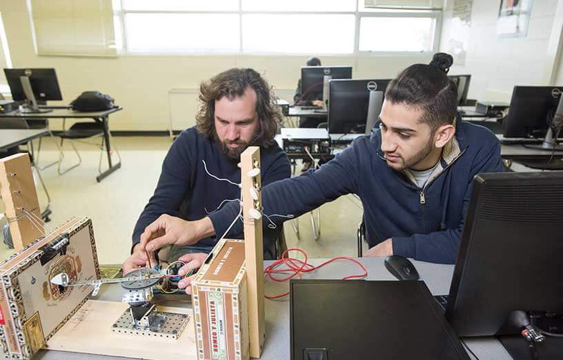 science-students-lab-with-engineering-device