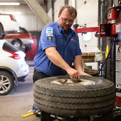 Electric-Vehicle-Repair-Justin-Hynes