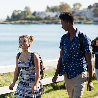 students-walking-on-beach-trail-at-SMCC-Maine