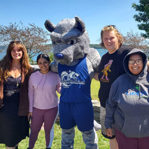 welcome week wolfie photo